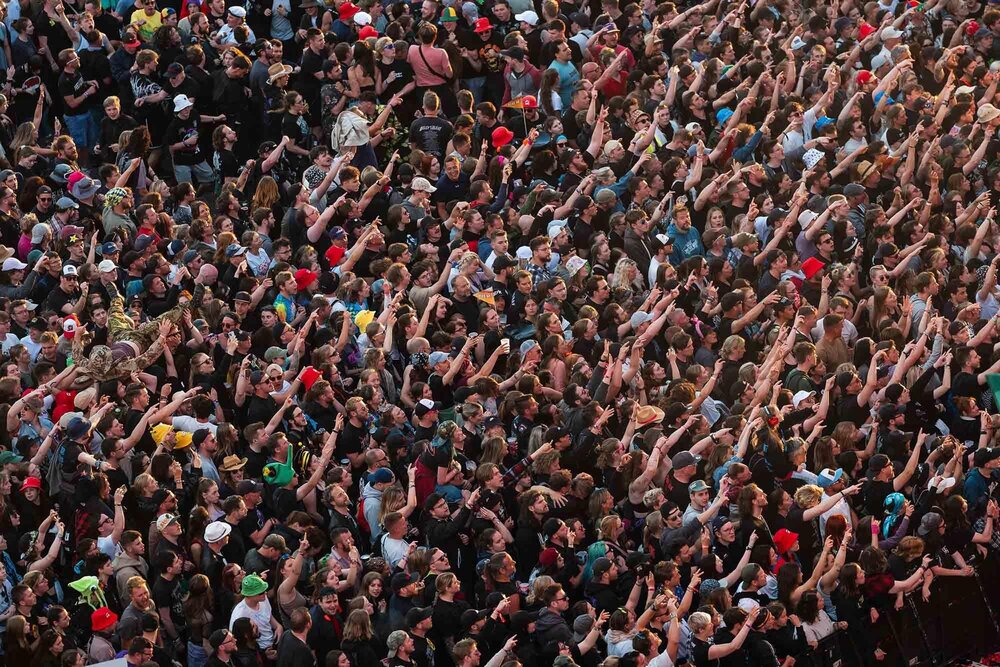 Tausende Fans feiern auf Rock am RIng.