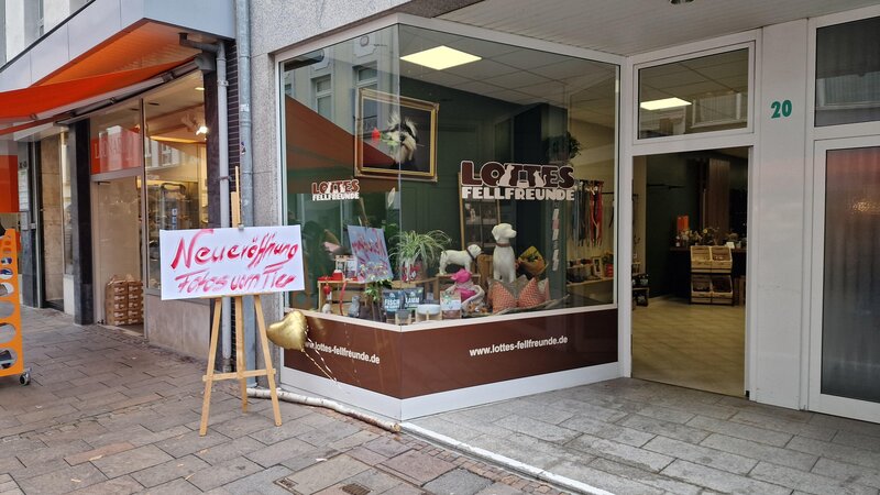 Lottes Fellfreunde hat im Oktober in Koblenz eröffnet.