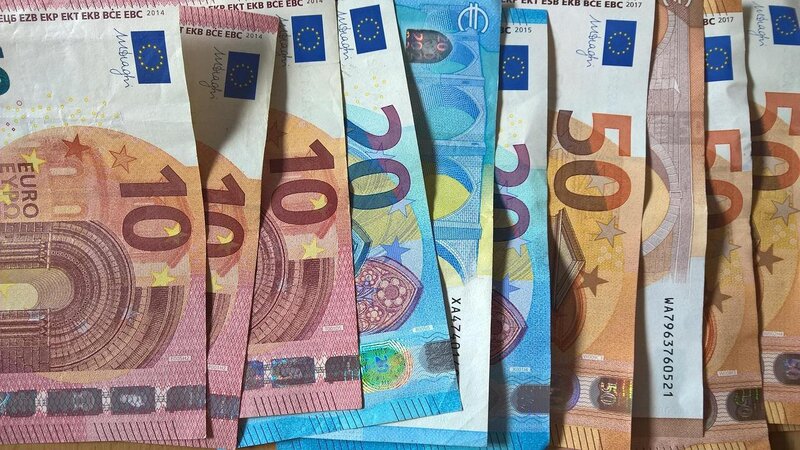 Geld (Symnbolbild)