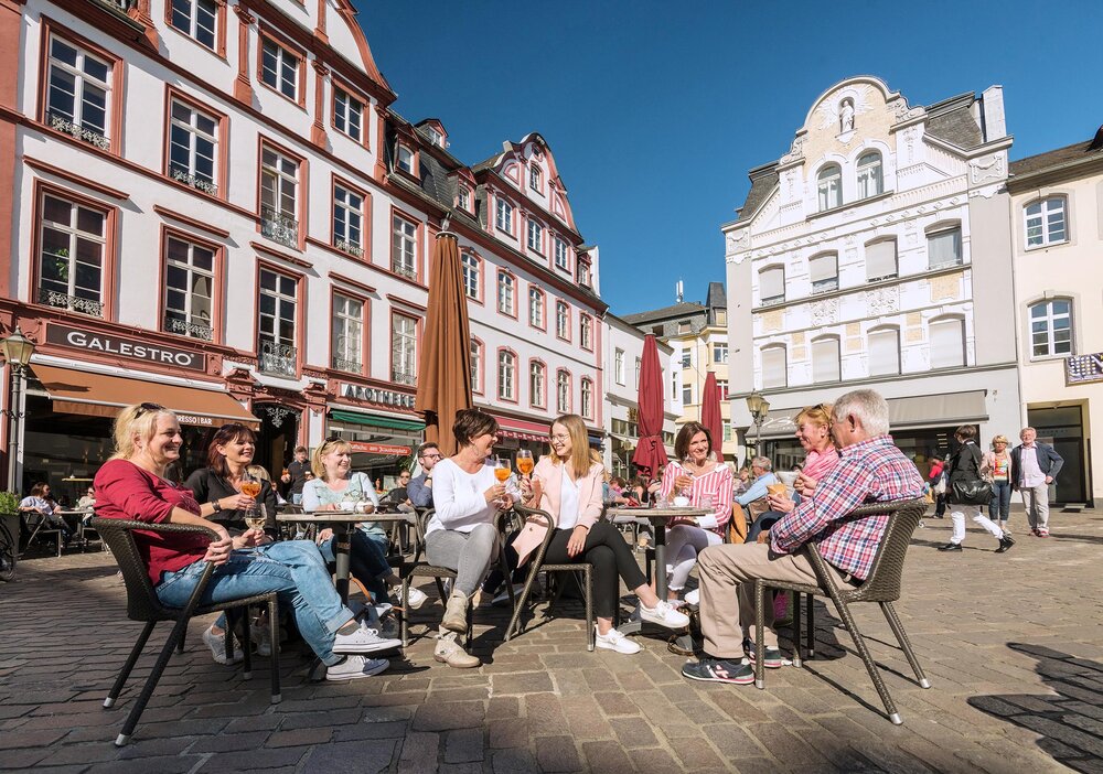 Ein sonniger Frühlingstag in der Koblenzer Altstadt Ein sonniger Frühlingstag in der Koblenzer Altstadt