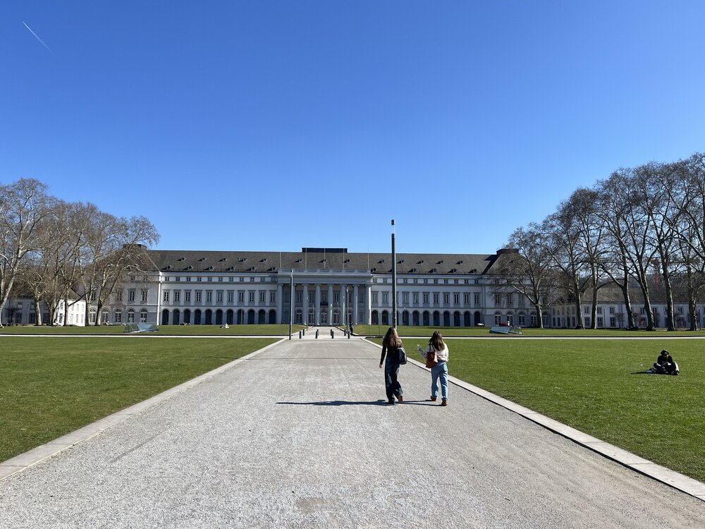 Am Kurfürstlichen Schloss haben in der Vergangenheit schon etliche Weltstars der Musikszene ihr Publikum begeistert.