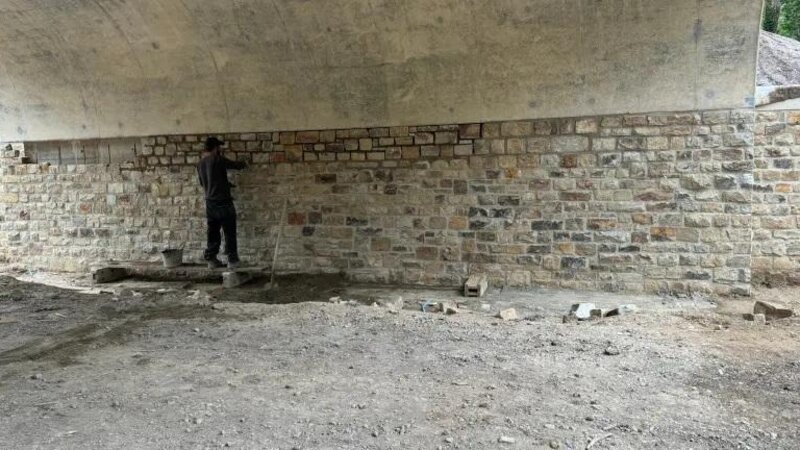Die Bauarbeiten an der Mozartbrücke gehen weiter.