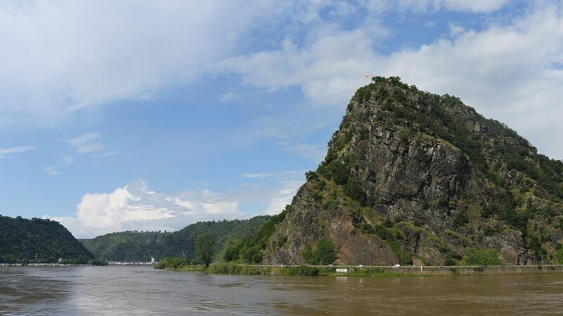 Loreleyfelsen bei St. Goarshausen.