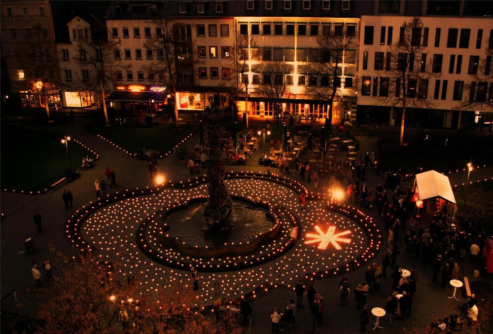 Eine Million Sterne: Der Koblenzer Josef-Görres-Platz wird am 15. November wieder in einem ganz besonderen Licht strahlen.