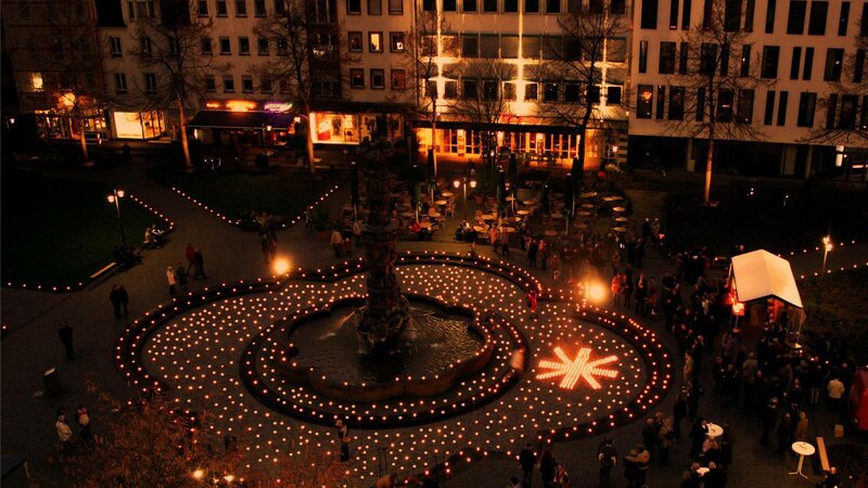 Eine Million Sterne: Der Koblenzer Josef-Görres-Platz wird am 15. November wieder in einem ganz besonderen Licht strahlen.