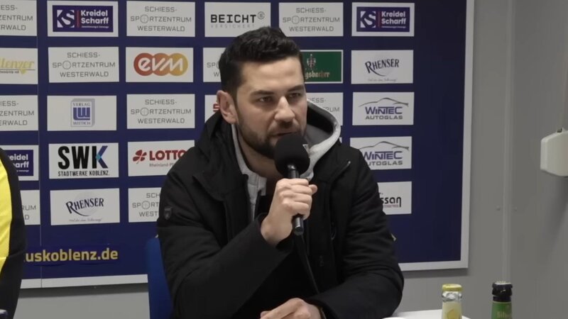 Trainer Yusuf Emre Kasal ist nicht mehr Trainer des FC Cosmos Koblenz.