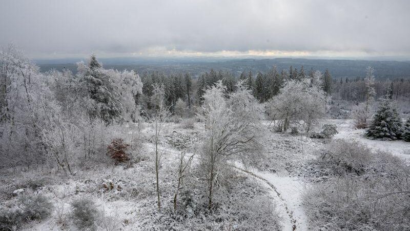 Vor allem in höheren Lagen ist weiterhin mit Schnee zu rechnen. (Symbolfoto)
