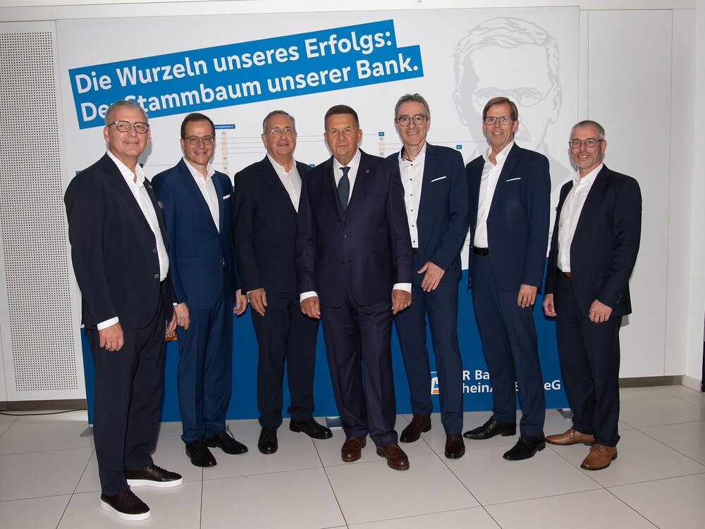 Zwei Zusammenschlüsse ebnen den Weg zu einem gemeinsamen Institut. Zwei Zusammenschlüsse ebnen den Weg zu einem gemeinsamen Institut.