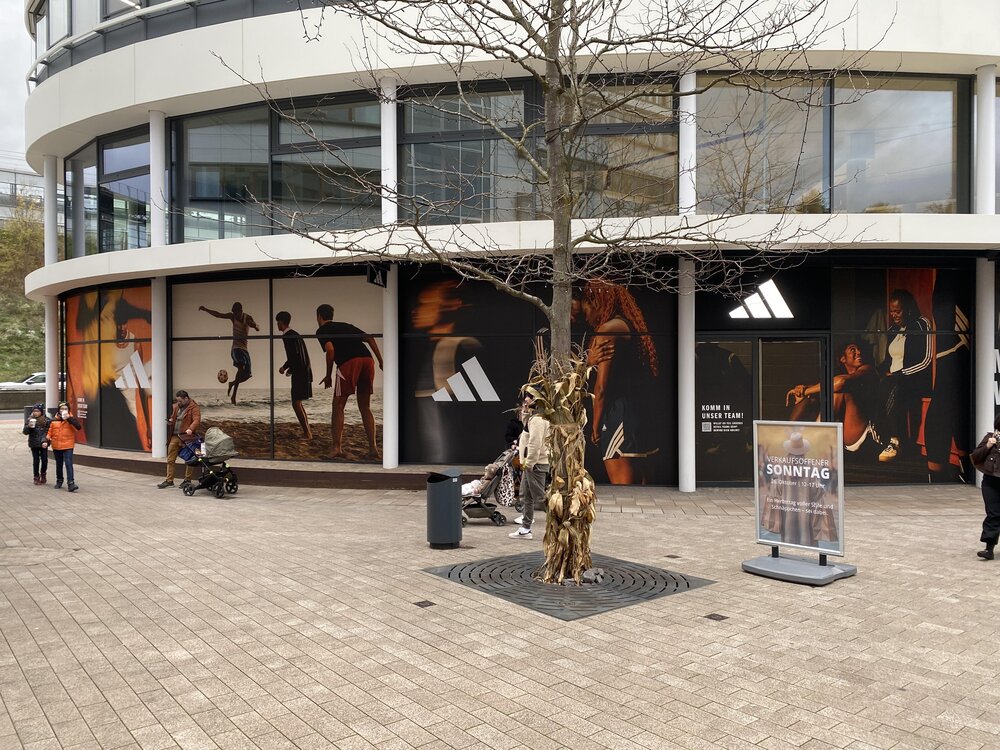 Der neue Adidas-Store soll in die ehemalige Ladenfläche von s.Oliver einziehen Der neue Adidas-Store soll in die ehemalige Ladenfläche von s.Oliver einziehen
