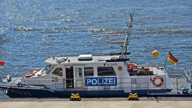 Unbekannte Tote im Rhein (Symbolbild)