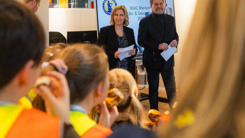 Thomas Anders, Katrin Eder zeichneten die ADAC Rhenser-Mobilitäts- & Gesundheitspreisträger 2024 aus