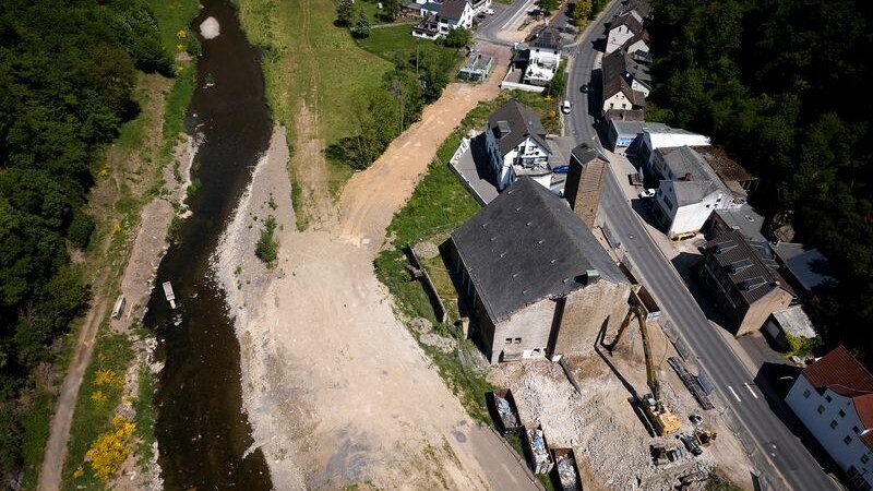Auf dem Areal will der Landesbetrieb Mobilität eine neue hochwassersichere Ahrbrücke bauen.