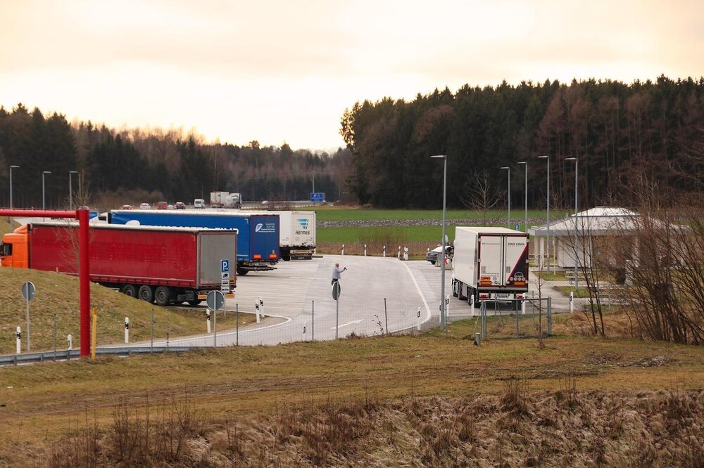 Autobahnraststätte (Symbolbild) Autobahnraststätte (Symbolbild)