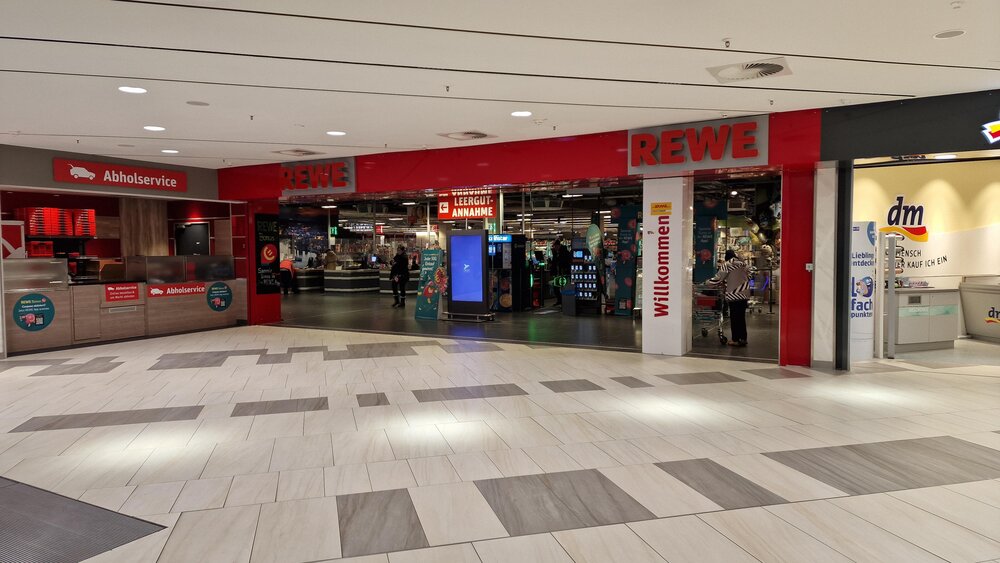 Der REWE im Löhr Center Koblenz. Der REWE im Löhr Center Koblenz.