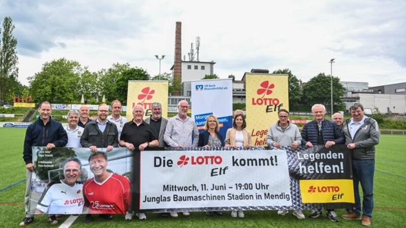Kicken für den guten Zweck: Vorfreude verbunden mit der Hoffnung auf viele Zuschauer und eine hohe Spendensumme vor dem Benefizspiel der Lotto-Elf zugunsten der Krebsgesellschaft Rheinland-Pf