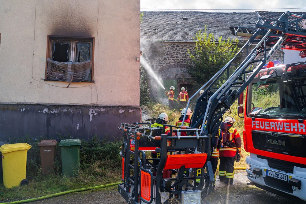Die Feuerwehr war in Oberhaid mit vielen Kräften im Einsatz. Die Feuerwehr war in Oberhaid mit vielen Kräften im Einsatz.