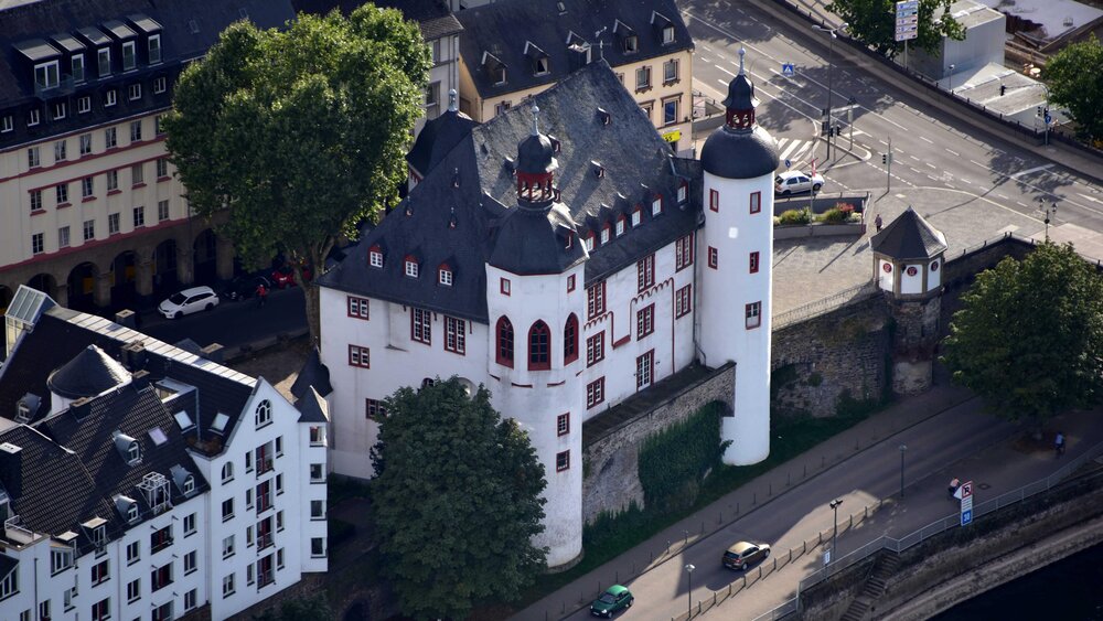 Luftaufnahme der Alten Burg in Koblenz aus dem Jahr 2016 (Archivbild)