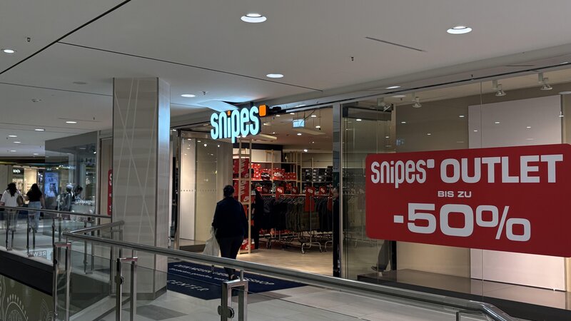 Mitte Oktober hat die Street-Wear-Kette Snipes im Löhr Center Koblenz eröffnet.
