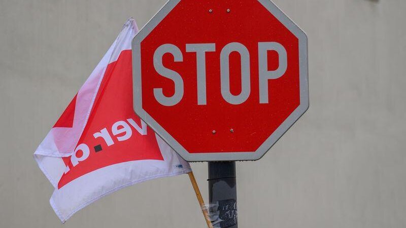 Verdi ruft zu neuen Warnstreiks auf.
