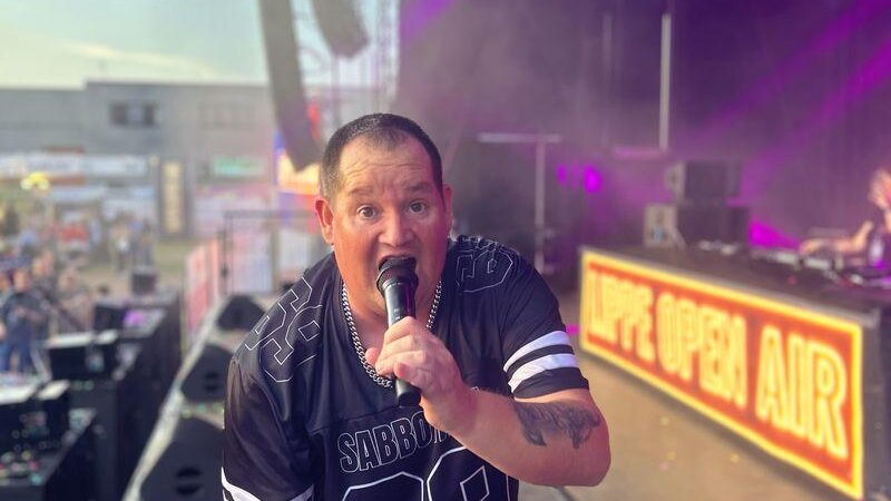 Sabbotage bei einem OPEN AIR- Auftritt
