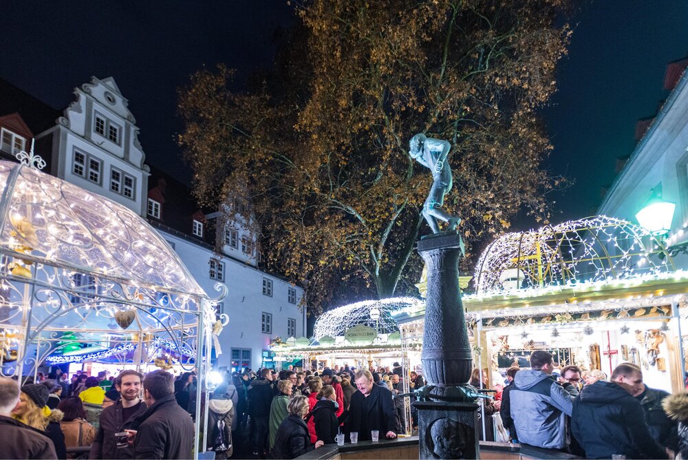 Geschmückter Weihnachtsmarkt in der Altstadt Koblenz. Geschmückter Weihnachtsmarkt in der Altstadt Koblenz.