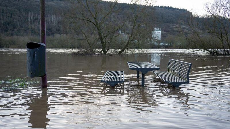 Höchstmarke ist erreicht - Wasserstände sinken wieder.