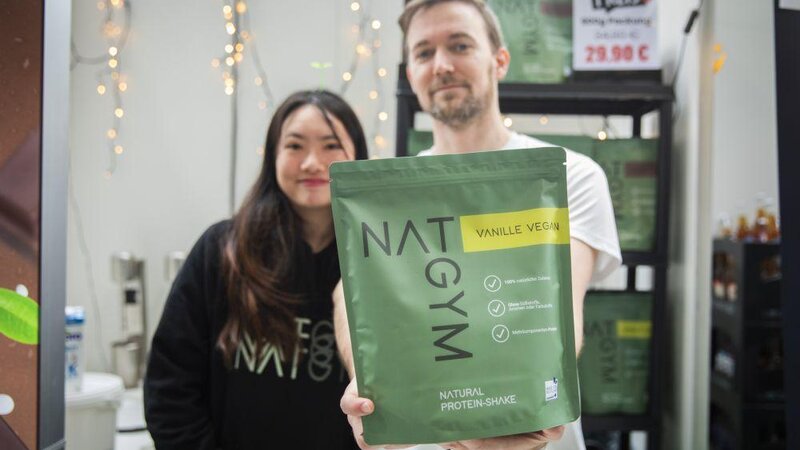 Das Koblenzer Startup NATGYM von Gründer Christian Minor setzt auf natürliche Proteinshakes ohne künstliche Zusätze.