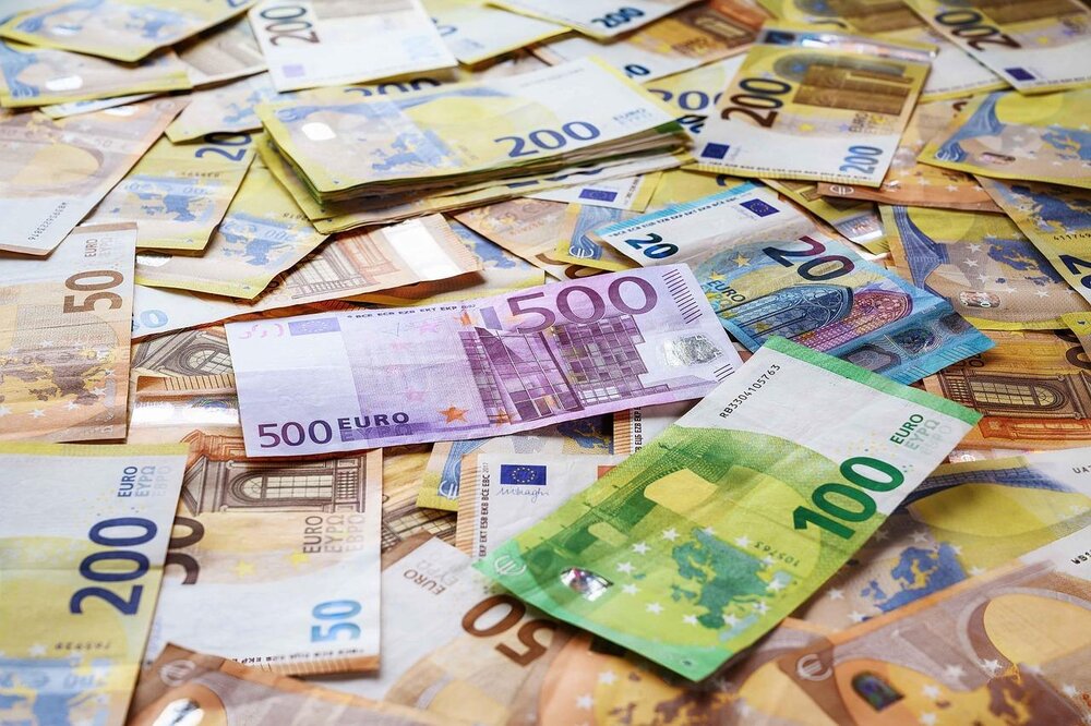 Geld (Symbolbild) Geld (Symbolbild)