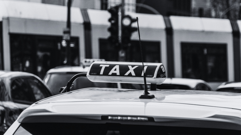 Taxi