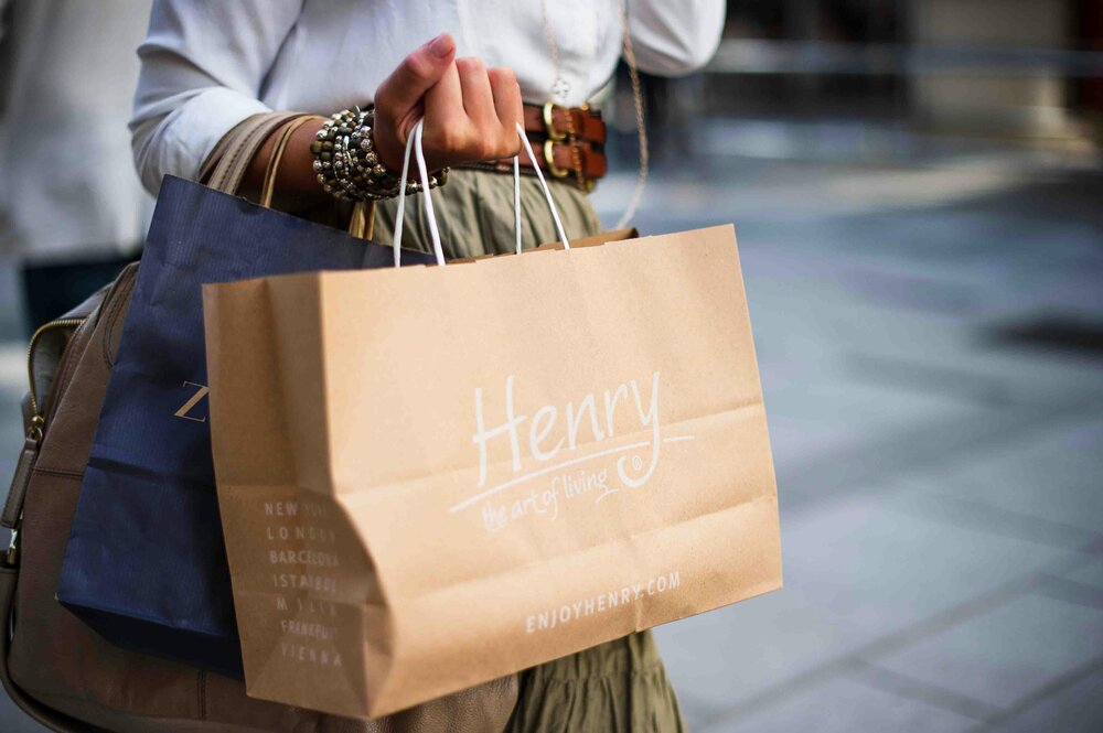 Shopping (Symbolbild). Shopping (Symbolbild).