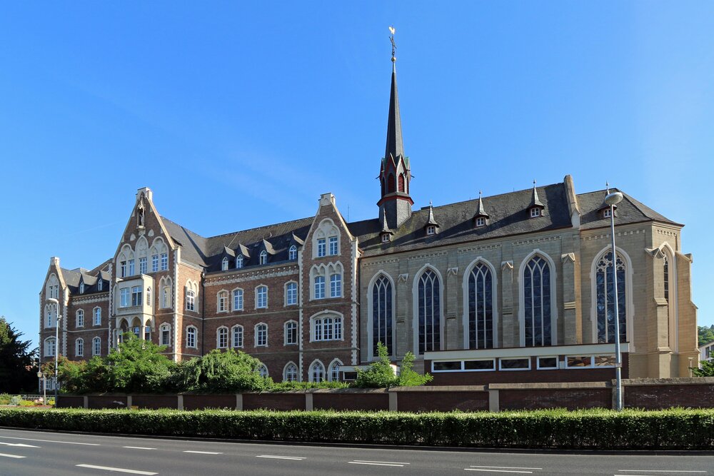 Das Brüderhaus St. Josef ist ein markantes Gebäude im Koblenzer Stadtteil Goldgrube. Das Brüderhaus St. Josef ist ein markantes Gebäude im Koblenzer Stadtteil Goldgrube.