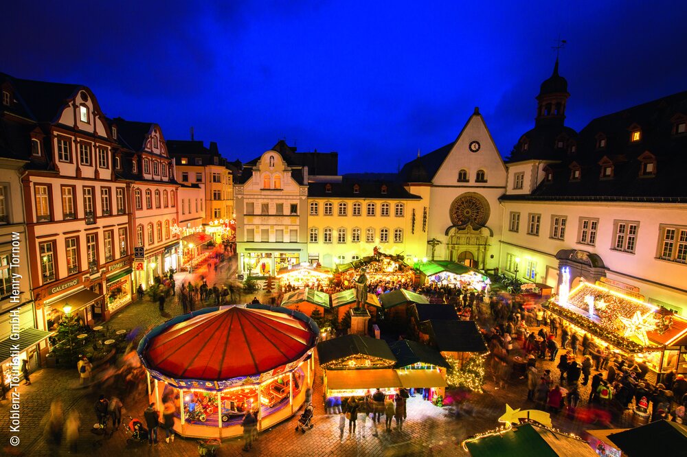 Koblenzer Weihnachtsmarkt Jesuitenplatz. Koblenzer Weihnachtsmarkt Jesuitenplatz.