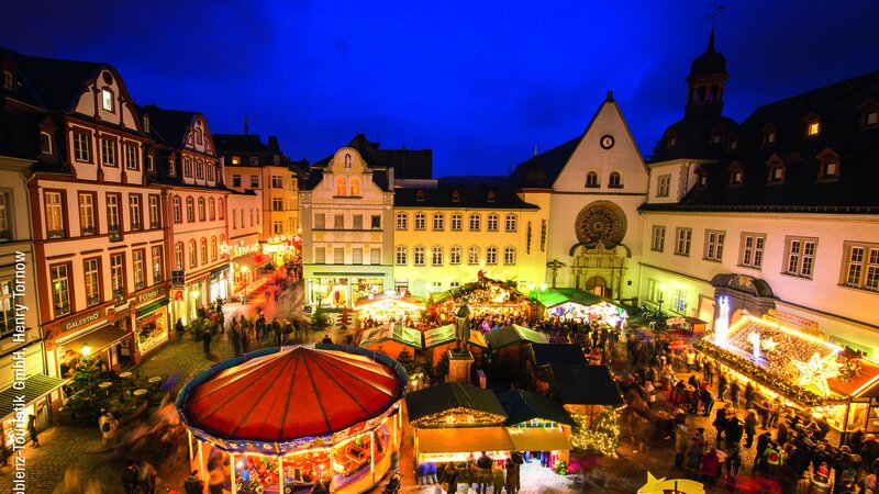 Koblenzer Weihnachtsmarkt Jesuitenplatz.