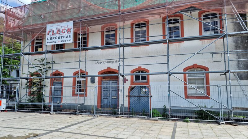 Um das historische Münzmeisterhauses in Koblenz steht seit längerer Zeit ein Bauzaun.