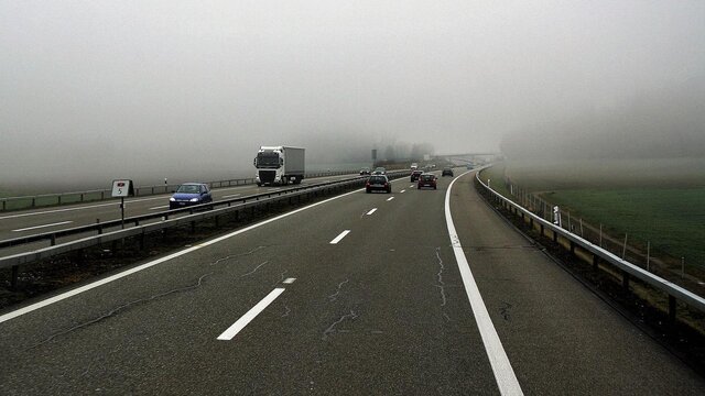 Autobahn, Symbolbild Drogen, Fälschungen, Diebstahl: Das fand die Polizei auf Koblenzer Autobahnen