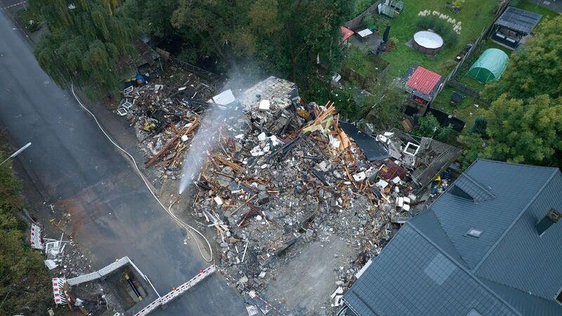 Ermittlungen dauern nach Explosion an.