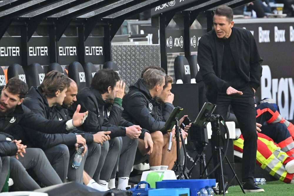Daniel Bauer (Borussia Mönchengladbach - VfL Wolfsburg 1:3, 13.12.2025) Daniel Bauer (Borussia Mönchengladbach - VfL Wolfsburg 1:3, 13.12.2025)