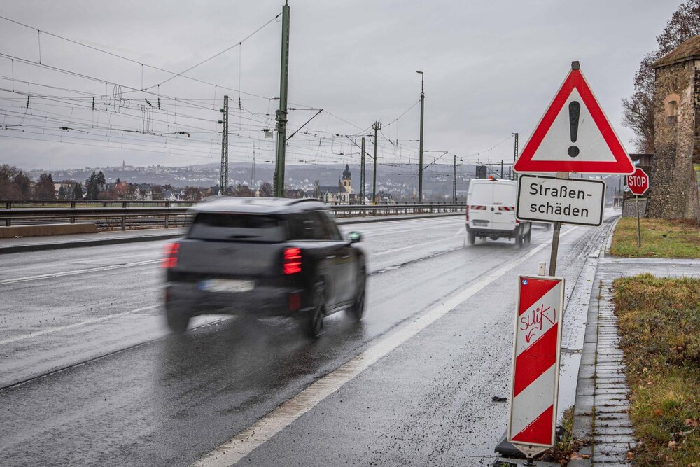 Die B42 wird zwischen Ehrenbreitstein und Urbar saniert.