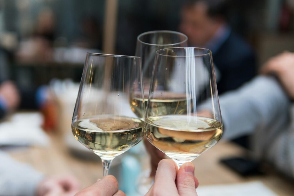 Eine Weinprobe (Symbolbild).