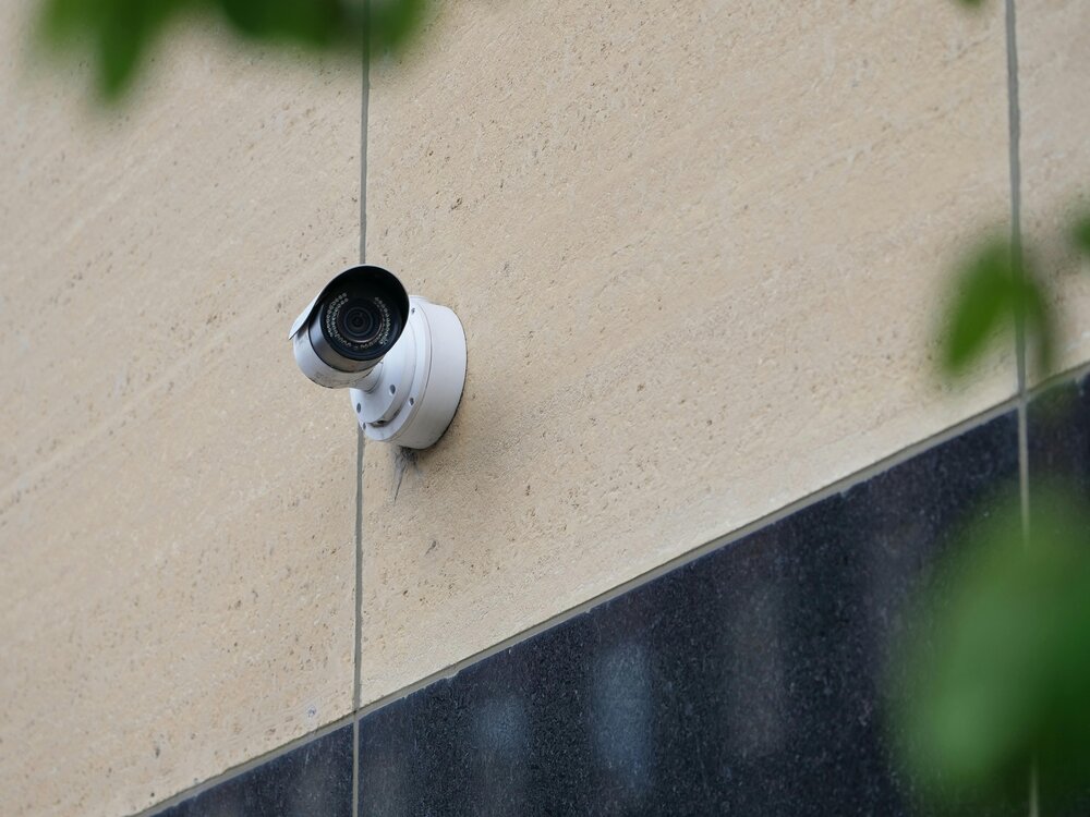 Eine Überwachungskamera (Symbolbild). Eine Überwachungskamera (Symbolbild).