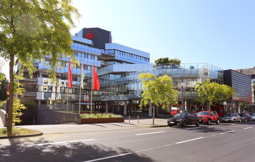 Die Sparkassen-Hauptstelle in Koblenz.