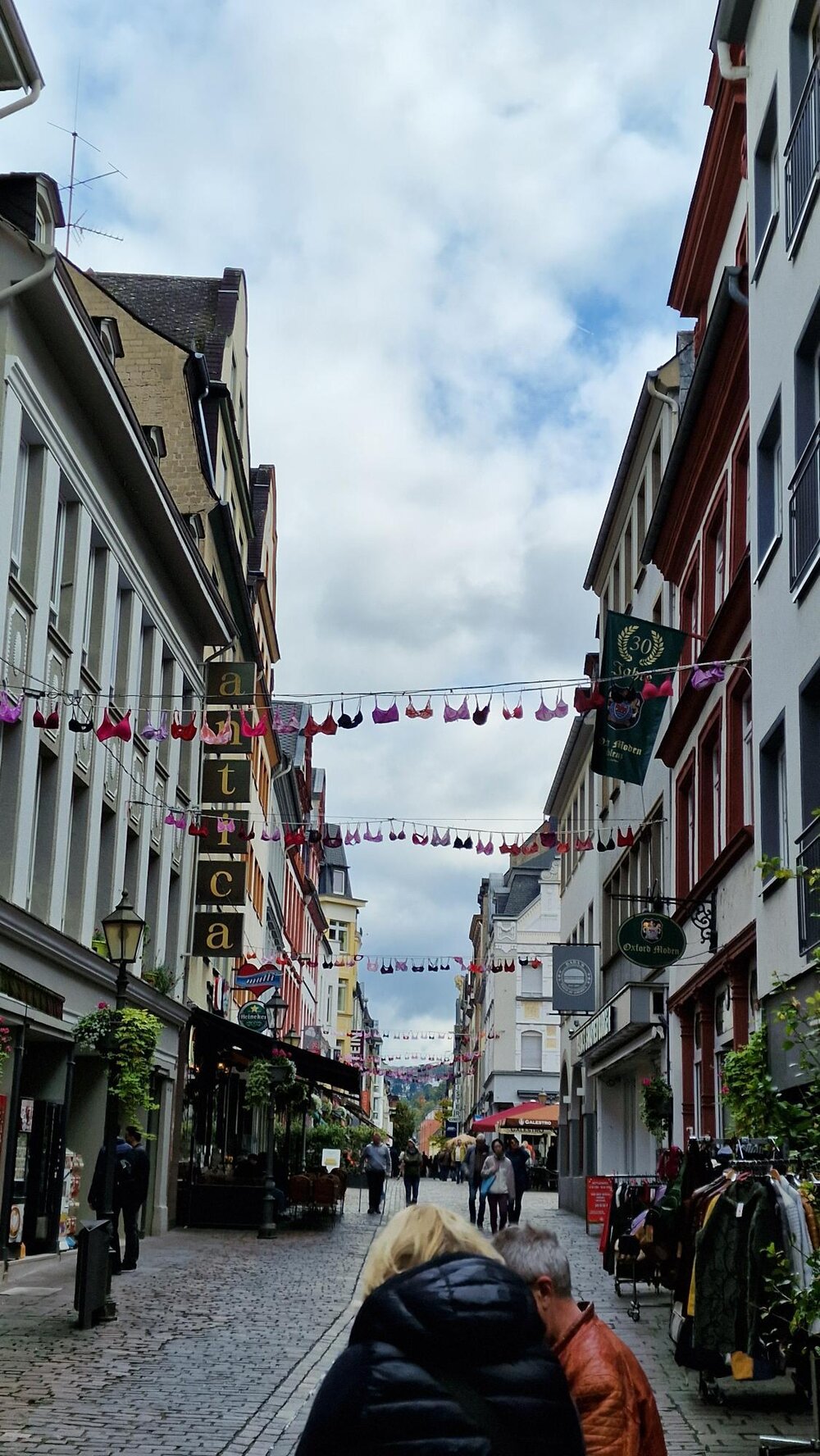 Koblenz wird Pink ist eine Aktion, um auf Brustkrebs aufmerksam zu machen. Koblenz wird Pink ist eine Aktion, um auf Brustkrebs aufmerksam zu machen.