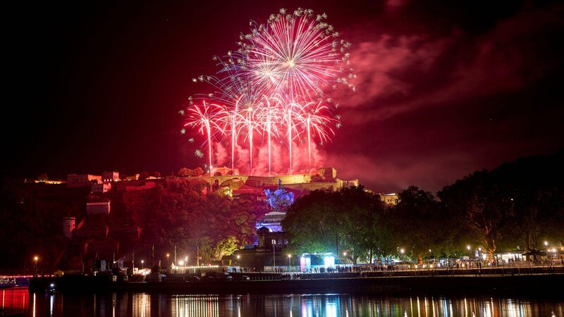 Bei Rhein in Flammen wird es dieses Jahr zusätzlich zum Feuerwerk eine Drohnenshow geben. (Archivbild)