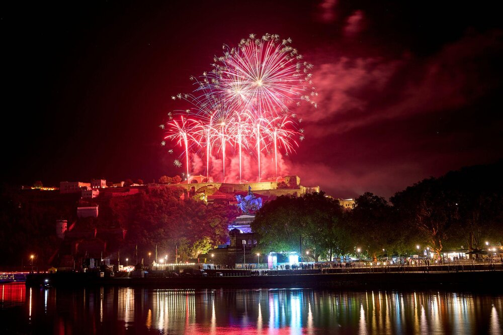Bei Rhein in Flammen wird es dieses Jahr zusätzlich zum Feuerwerk eine Drohnenshow geben. (Archivbild)
