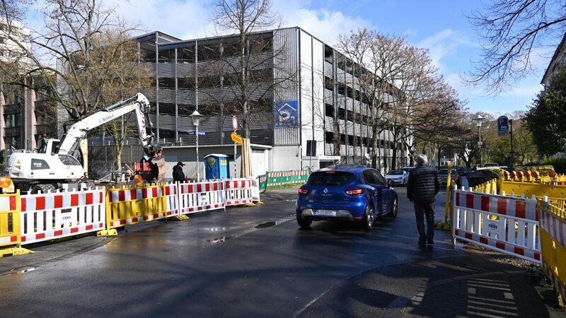 Der Kreuzungsbereich von Ludwigstraße und Südallee ist ab 8. April voll gesperrt. Eine Umleitung wird ausgeschildert.