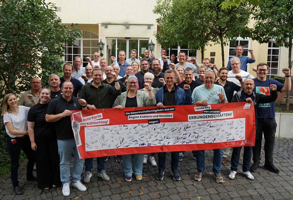 Die IG Metall Koblenz ruft zu einer Demonstration gegen Sozialabbau und für höhere Löhne auf. Die IG Metall Koblenz ruft zu einer Demonstration gegen Sozialabbau und für höhere Löhne auf.