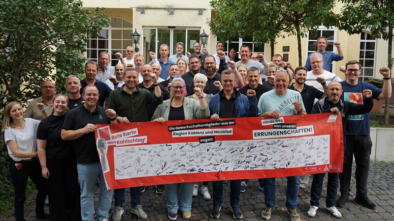 Die IG Metall Koblenz ruft zu einer Demonstration gegen Sozialabbau und für höhere Löhne auf.