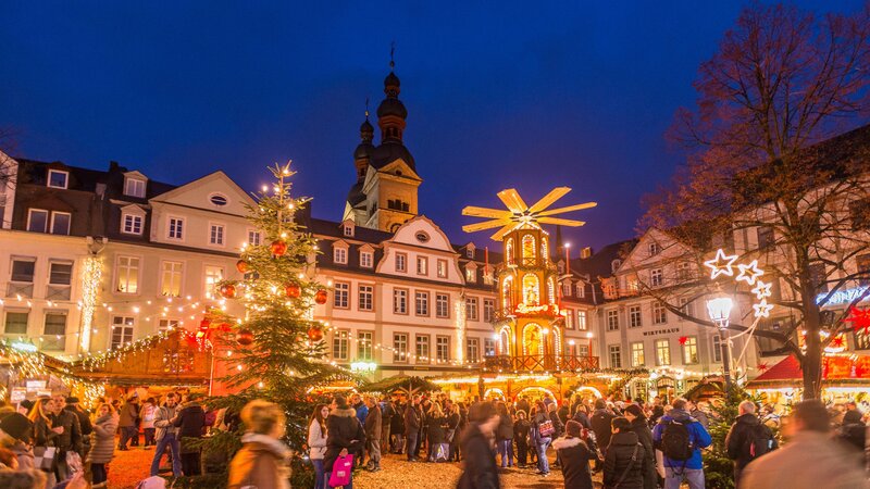 Koblenzer Weihnachtsmarkt in der Altstadt.