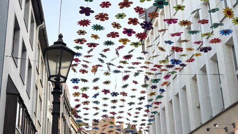 Blumengirlande ,,Ciel de Fleurs" am Entenpfuhl