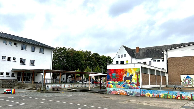 Wer verunstaltet den Lahnsteiner Schulhof?